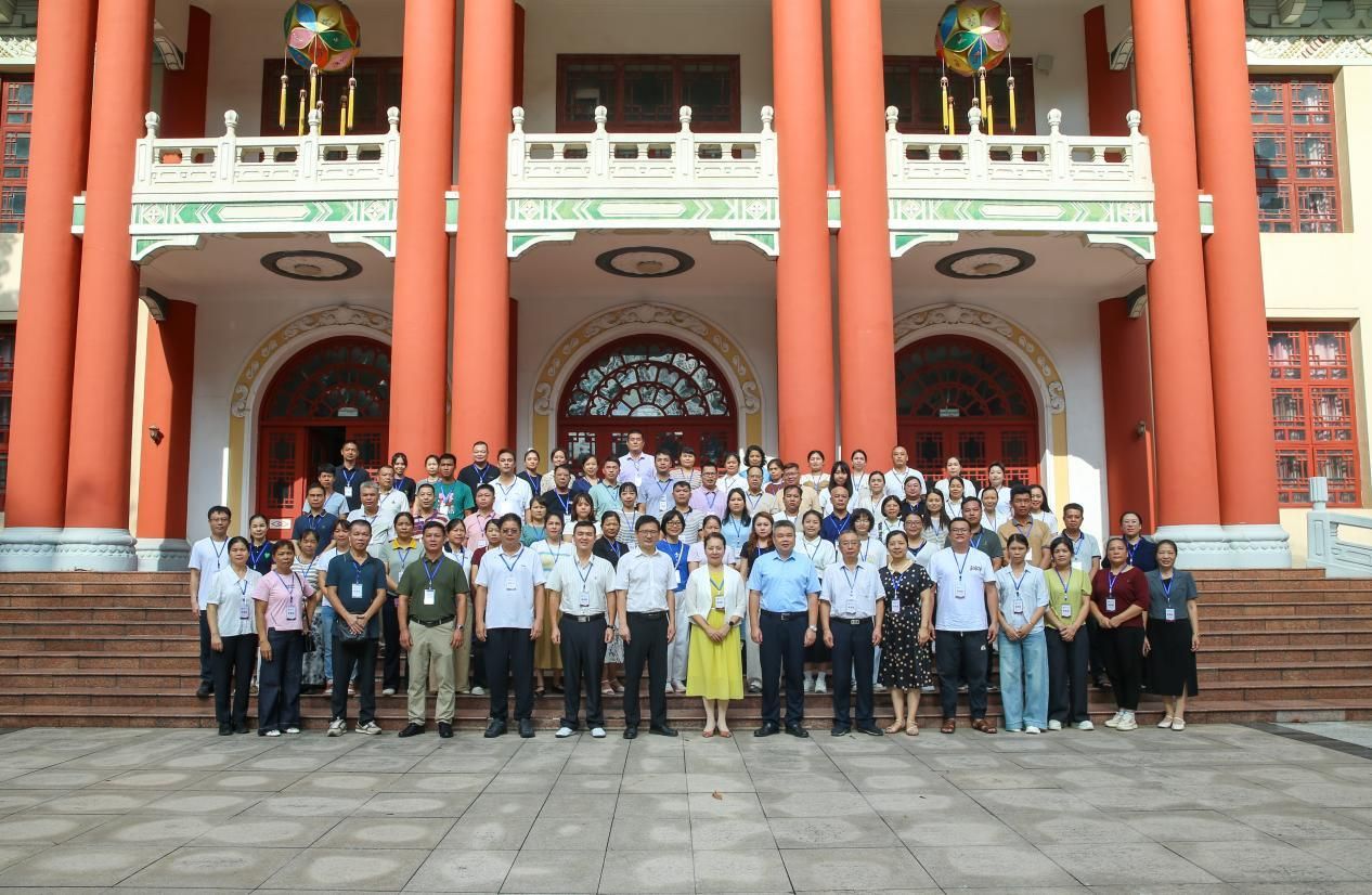 2025年江南区十五届人大代表和基层人大工作者履职培训班在公司开班